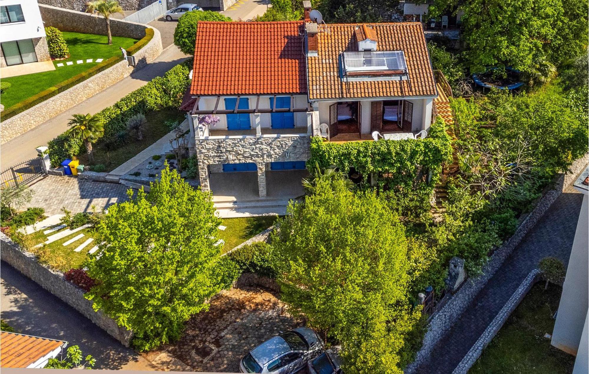 Gorgeous Apartment In Vantacici With Wifi Exterior photo